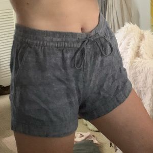 Women’s shorts w pockets. Heathered blue/grey